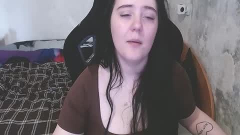 your_8a8y online show from 05/26/26, 02:57