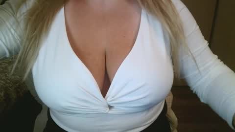 Maria Love online show from 02/03/26, 06:40