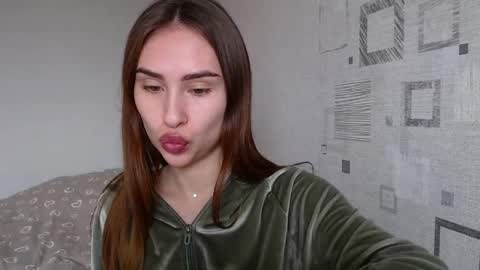Snapshot of your_ameliaa chatting on 04/10/26, 07:46 Amelia online show from 04/10/26, 07:46