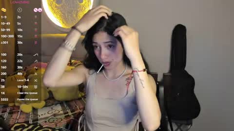 Snapshot of your_beck chatting on 03/25/26, 02:28 mia3 online show from 03/25/26, 02:28