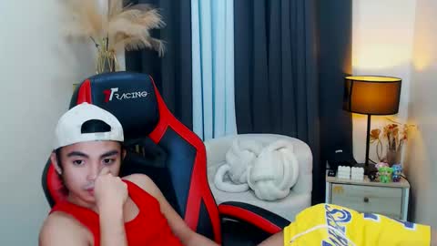 Snapshot of your_black_cat chatting on 11/05/25, 03:01 your_black_cat online show from 11/05/25, 03:01