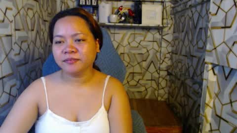 Snapshot of your_bootybabe chatting on 11/17/25, 03:40 your_bootybabe online show from 11/17/25, 03:40