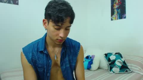 Snapshot of your_boy_hot chatting on 06/18/26, 12:55 your boy online show from 06/18/26, 12:55