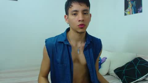 Snapshot of your_boy_hot chatting on 07/18/26, 11:03 your boy online show from 07/18/26, 11:03