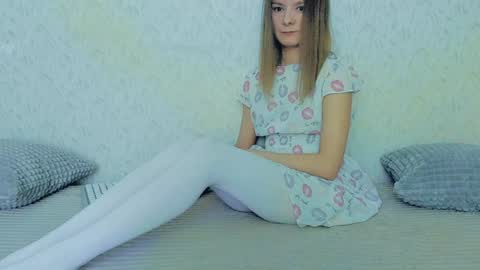 Snapshot of your_caramelka chatting on 02/03/25, 12:57 Lily online show from 02/03/25, 12:57