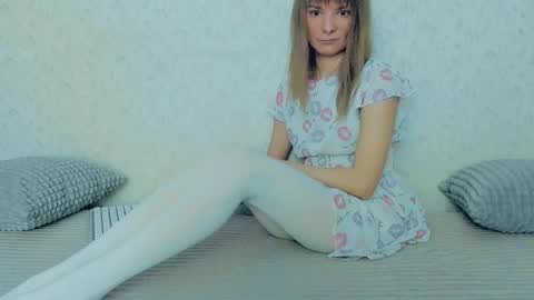 Snapshot of your_caramelka chatting on 02/25/25, 12:24 Lily online show from 02/25/25, 12:24