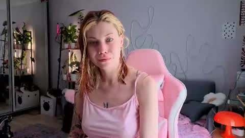Snapshot of your_corvus chatting on 06/23/26, 12:14 your_corvus online show from 06/23/26, 12:14