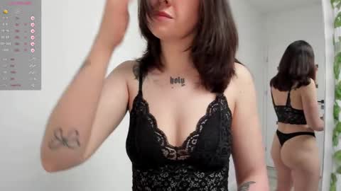 Snapshot of your_cute_bunny chatting on 02/10/26, 04:00 Adrianne online show from 02/10/26, 04:00