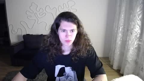 Snapshot of your_cute_friend chatting on 02/13/26, 07:21 Fansly online show from 02/13/26, 07:21