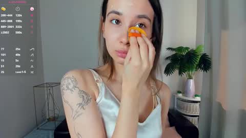 Snapshot of your_desssert chatting on 03/18/26, 12:41 Lina online show from 03/18/26, 12:41