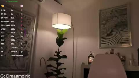 Isabella online show from 12/20/25, 03:46