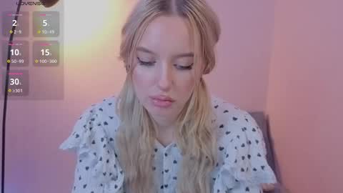 Olivia online show from 10/18/25, 09:15