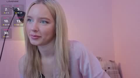 Olivia online show from 10/19/25, 08:53