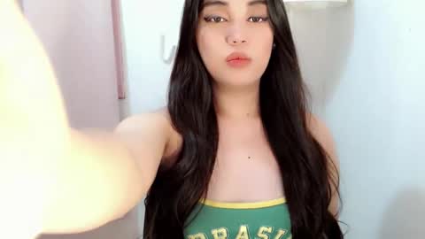 Snapshot of your_gwen22 chatting on 02/21/26, 10:11 GWEN online show from 02/21/26, 10:11