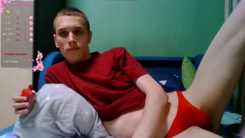Snapshot of your_honeyy chatting on 04/19/26, 06:10 Mark online show from 04/19/26, 06:10