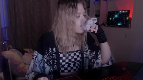 Snapshot of your_horny_friends chatting on 01/11/25, 03:31 Your Horny Friends online show from 01/11/25, 03:31