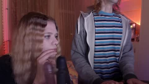 Snapshot of your_horny_friends chatting on 01/27/25, 08:28 Your Horny Friends online show from 01/27/25, 08:28