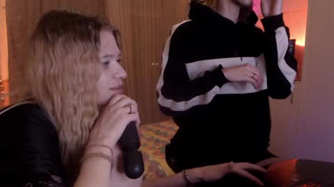 Snapshot of your_horny_friends chatting on 02/04/25, 12:19 Your Horny Friends online show from 02/04/25, 12:19