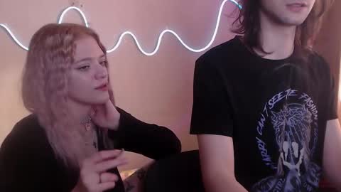 Snapshot of your_horny_friends chatting on 02/19/25, 12:11 Your Horny Friends online show from 02/19/25, 12:11