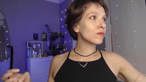 Alex and Kris long hair online show from 09/12/25, 09:48