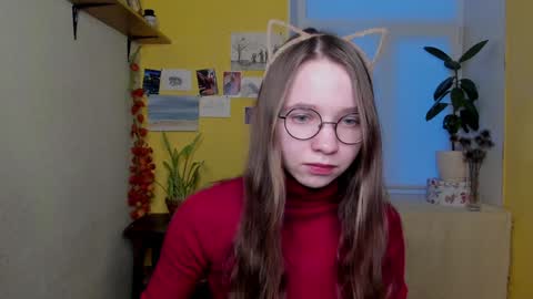 Snapshot of your_leslie chatting on 01/08/25, 06:52 Leslie online show from 01/08/25, 06:52