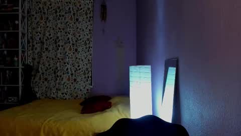 Snapshot of your_leslie chatting on 11/18/25, 10:14 Leslie online show from 11/18/25, 10:14