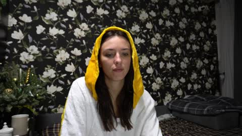 Snapshot of your_little_flexible_girl chatting on 12/21/24, 09:58 Meri online show from 12/21/24, 09:58