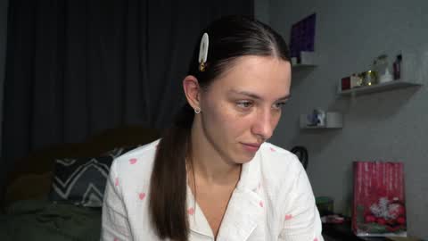 Snapshot of your_little_flexible_girl chatting on 01/03/25, 09:57 Meri online show from 01/03/25, 09:57