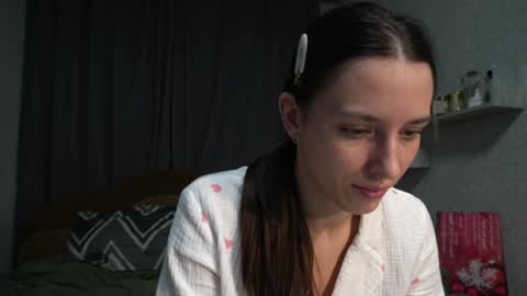 Snapshot of your_little_flexible_girl chatting on 01/04/25, 12:59 Meri online show from 01/04/25, 12:59