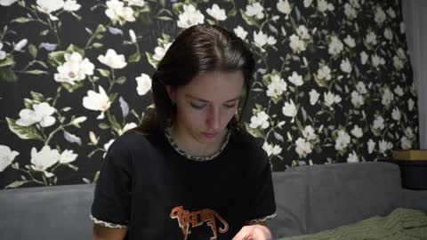 Snapshot of your_little_flexible_girl chatting on 02/08/25, 09:04 Meri online show from 02/08/25, 09:04