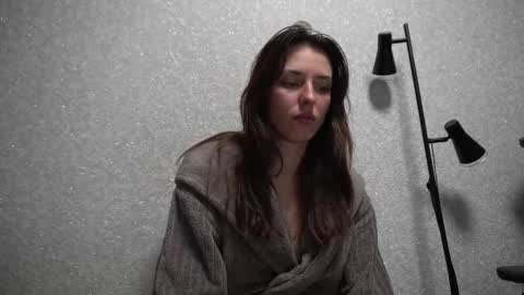 Snapshot of your_little_flexible_girl chatting on 02/11/25, 08:52 Meri online show from 02/11/25, 08:52