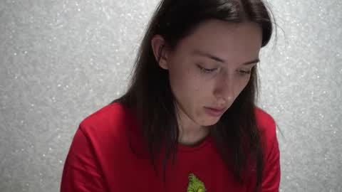 Snapshot of your_little_flexible_girl chatting on 02/21/25, 12:27 Meri online show from 02/21/25, 12:27