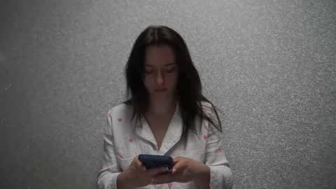 Snapshot of your_little_flexible_girl chatting on 03/12/25, 09:24 Meri online show from 03/12/25, 09:24