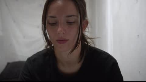 Snapshot of your_little_flexible_girl chatting on 09/12/25, 09:04 Meri online show from 09/12/25, 09:04