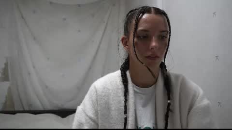 Snapshot of your_little_flexible_girl chatting on 09/21/25, 08:54 Meri online show from 09/21/25, 08:54