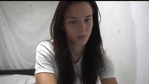 Snapshot of your_little_flexible_girl chatting on 10/10/25, 08:52 Meri online show from 10/10/25, 08:52