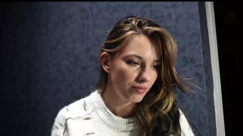 Snapshot of your_little_flexible_girl chatting on 11/12/25, 08:41 Meri online show from 11/12/25, 08:41