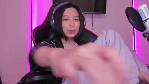 Han   online show from 09/20/25, 02:12