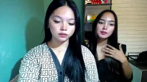 Snapshot of your_miss_ellexxx chatting on 05/10/26, 12:54 Elle online show from 05/10/26, 12:54