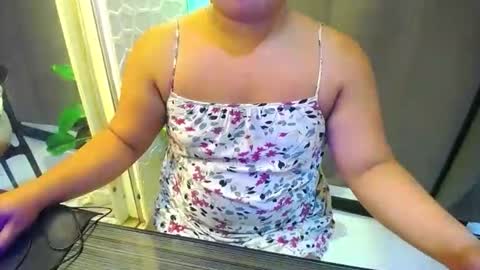 Snapshot of your_miss_tine chatting on 04/03/26, 12:58 tine online show from 04/03/26, 12:58