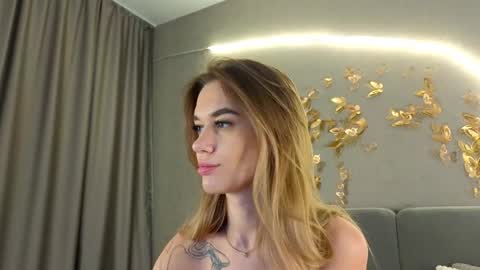 Snapshot of your_misstress chatting on 02/13/25, 06:09 Jessica Loyd online show from 02/13/25, 06:09