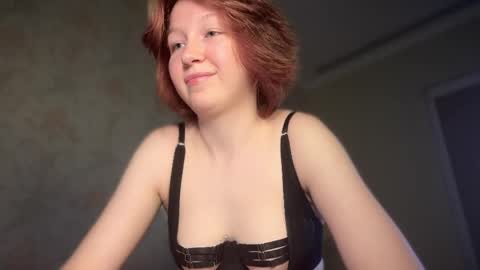 Snapshot of your_moonlight_ chatting on 06/03/26, 02:33 Mia online show from 06/03/26, 02:33