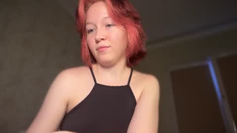 Snapshot of your_moonlight_ chatting on 06/17/26, 03:02 Mia online show from 06/17/26, 03:02