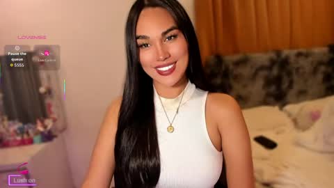 Snapshot of your_other_halfxx chatting on 03/25/26, 11:49 Miss Larah online show from 03/25/26, 11:49