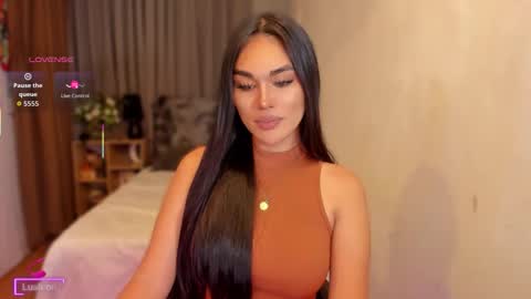 Miss Larah online show from 03/31/26, 07:09