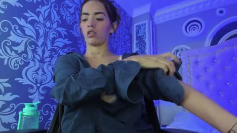 Snapshot of your_perverse_whore chatting on 12/10/24, 06:01 Salome online show from 12/10/24, 06:01