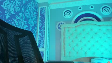 Snapshot of your_perverse_whore chatting on 12/12/24, 09:26 Salome online show from 12/12/24, 09:26