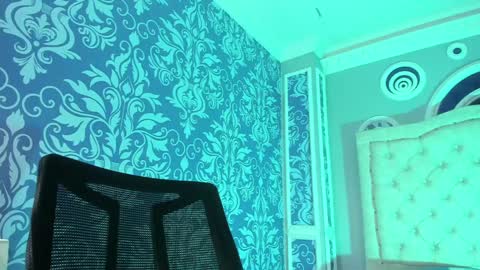 Snapshot of your_perverse_whore chatting on 12/24/24, 07:44 Salome online show from 12/24/24, 07:44