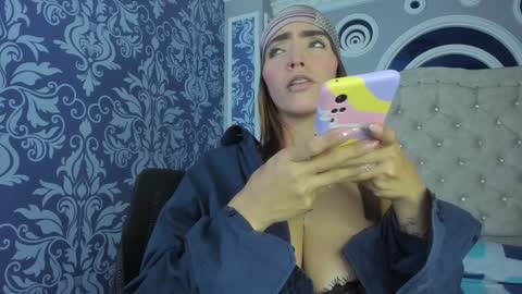 Snapshot of your_perverse_whore chatting on 12/27/24, 10:16 Salome online show from 12/27/24, 10:16