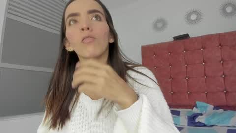 Snapshot of your_perverse_whore chatting on 01/05/25, 03:32 Salome online show from 01/05/25, 03:32